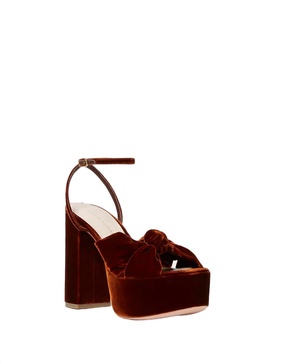 roz knot platform sandal in sienna