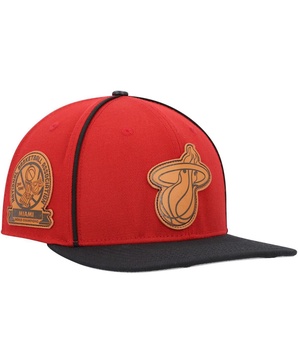 Men's Red, Black Miami Heat Heritage Leather Patch Snapback Hat