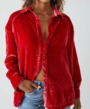 marianne velvet shirt in fiery red