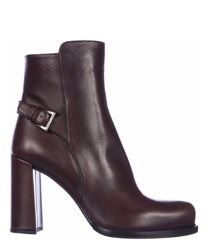 Heeled boots