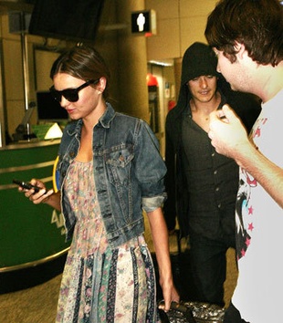 Miranda Kerr Brisbane Airport June 7, 2009