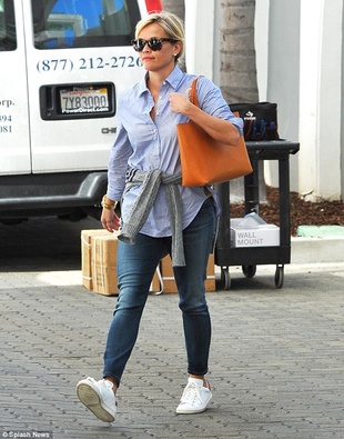 Reese Witherspoon Brentwood January 6, 2015