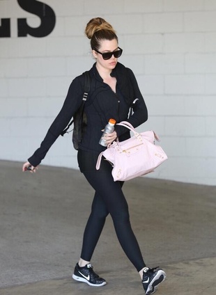 Khloe Kardashian Gym in Los Angeles January 22, 2014