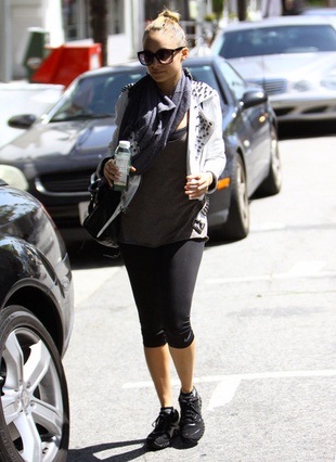 Nicole Richie Arriving at the Gym in Los Angeles April 6, 2012