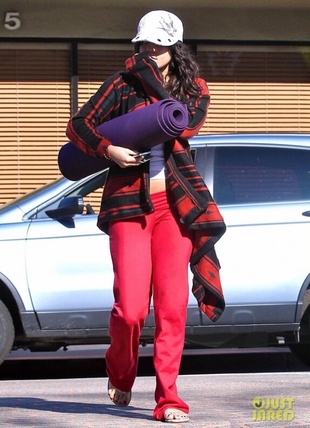 Vanessa Hudgens Leaving a Yoga Studio December 23, 2011