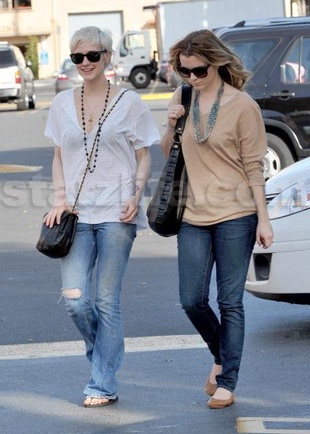 Ashlee Simpson Shopping with Friend March 20, 2011