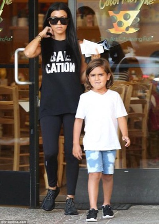 Kourtney Kardashian with Mason in Los Angeles August 28, 2015