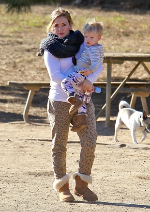 Hilary Duff at the Dog Park in Los Angeles November 2, 2013