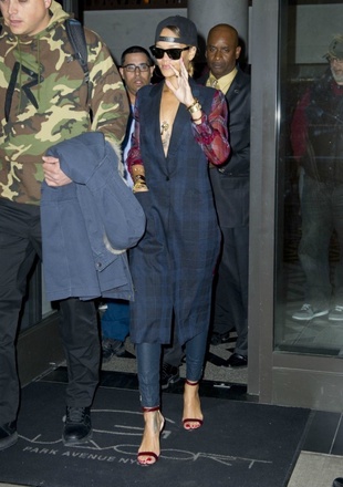 Rihanna Leaving the Gansevoort Hotel in New York May 5, 2013