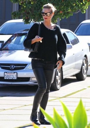 Heidi Klum Shopping at John Varvatos December 1, 2013