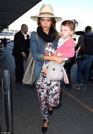 Jessica Alba LAX Airport December 27, 2013