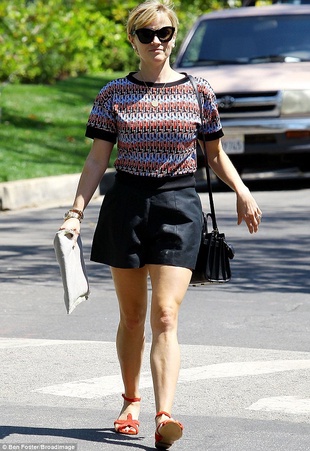 Reese Witherspoon Brentwood August 6, 2014