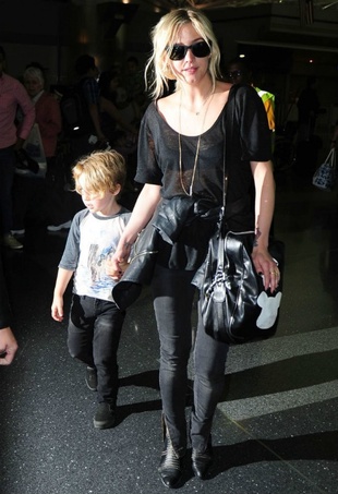 Ashlee Simpson JFK Airport May 21, 2013