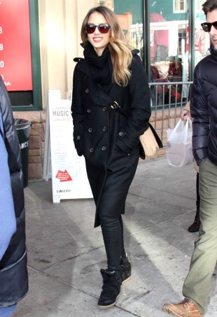 Jessica Alba Park City January 23, 2013