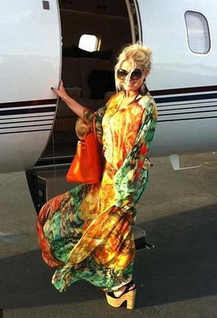 Jessica Simpson Airport in Mexico August 25, 2011