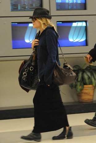 Ashley Olsen Mary-Kate at LAX Airport February 3, 2008