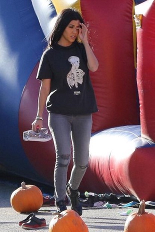 Kourtney Kardashian Pumpkin Patch October 29, 2015