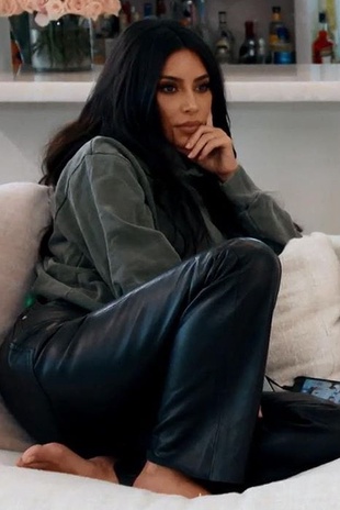 Kim Kardashian West Keeping Up with the Kardashians 18.01 March 26 2020