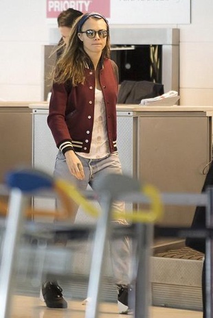 Cara Delevingne Charles-De-Gaulle Airport in Paris February 2016