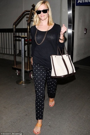 Reese Witherspoon LAX Airport June 25, 2013