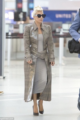 Lady Gaga Toronto Pearson Airport September 10, 2018