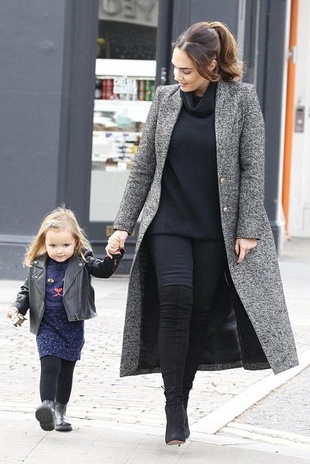 Tamara Ecclestone with Her Daughter November 2016