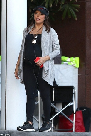 Eva Longoria Baston On the Set of Grand Hotel March 17, 2018