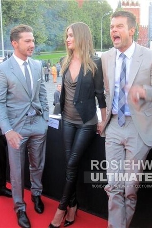 Rosie Huntington-Whiteley Linkin Park Russia June 22, 2011