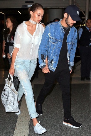 Zayn Malik LAX Airport with Gigi Hadid August 12, 2016