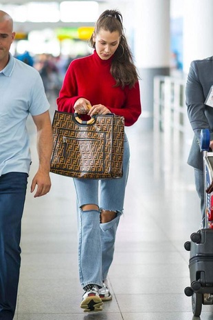 Bella Hadid Jfk Airport June 2, 2018