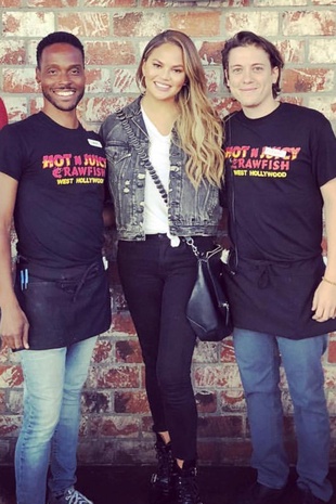 Chrissy Teigen Hot N Juicy Crawfish October 19, 2018