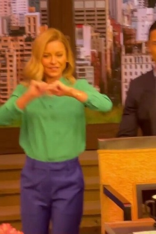 Kelly Ripa Kelly & Ryan Show October 1, 2021