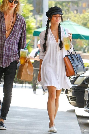 Vanessa Hudgens Starbucks September 11, 2015