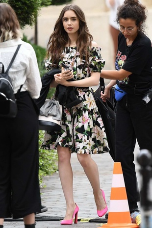 Lily Collins Emily in Paris 1.02 Masculin Feminin October 2, 2020