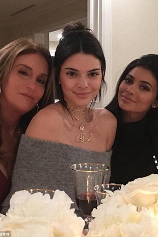 Kendall Jenner Thanksgiving November 24, 2016