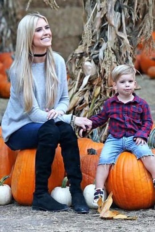 Christina El Moussa Pumpkin Patch October 5, 2017