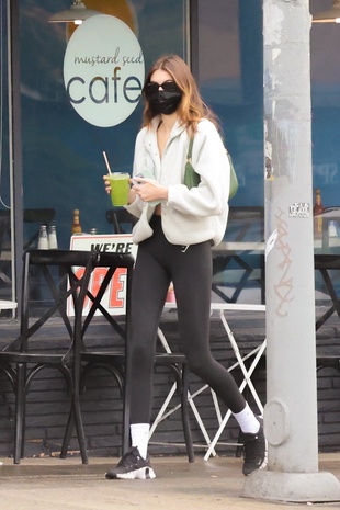 Kaia Gerber Los Angeles December 2, 2022