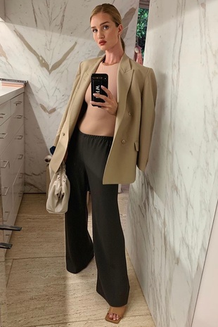 Rosie Huntington-Whiteley Instagram September 30, 2019