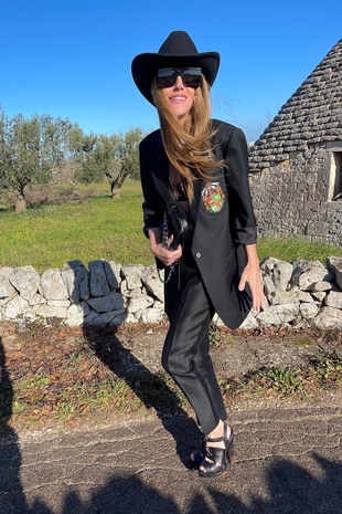 Anna Dello Russo Instagram January 10, 2022