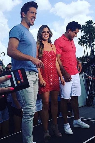 JoJo Fletcher Extra June 1, 2017