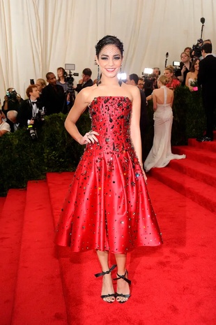 Vanessa Hudgens Met Gala May 4, 2015