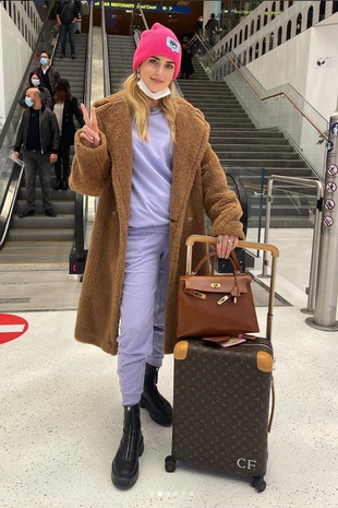 Chiara Ferragni at the Milan Airport November 22, 2021