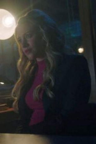 Lili Reinhart Riverdale 6X03 Mr Cypher November 30, 2021