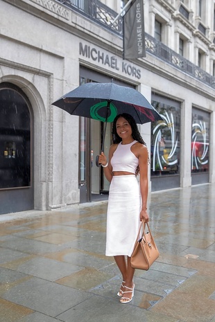 Naomie Harris Outside the Michael Kors Store September 28, 2021