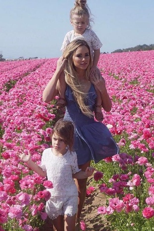 Amanda Stanton the Flower Fields April 9, 2017