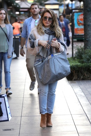 Hilary Duff The Grove December 8, 2017