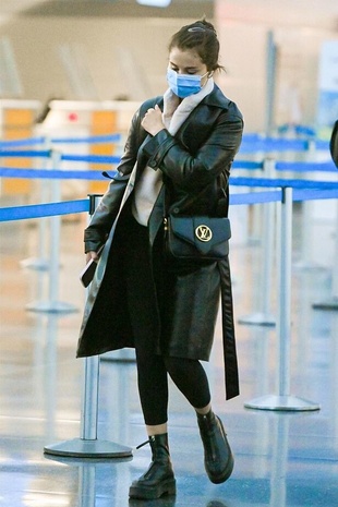 Selena Gomez JFK Airport May 8, 2022