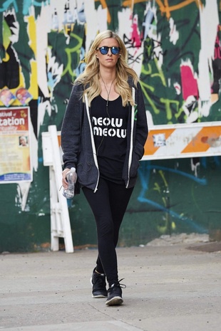 Nicky Hilton Heading to the Gym April 2015