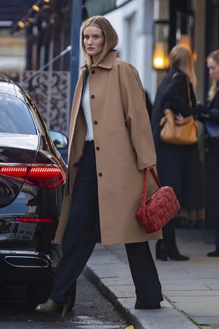 Rosie Huntington-Whiteley Chelsea October 26, 2022