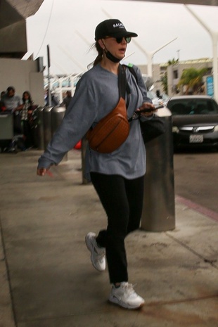 Kaley Cuoco at Los Angeles Airport October 14, 2022